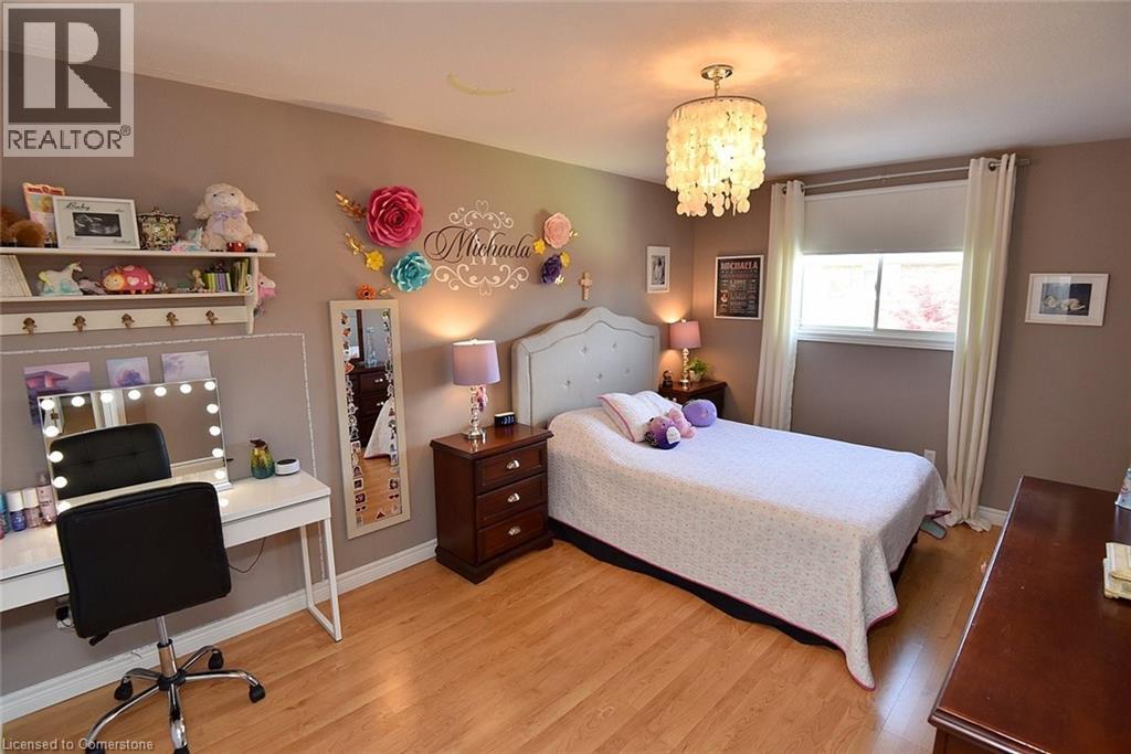 210 Claudette Gate, Hamilton, Ontario  L9B 2K1 - Photo 39 - 40761269