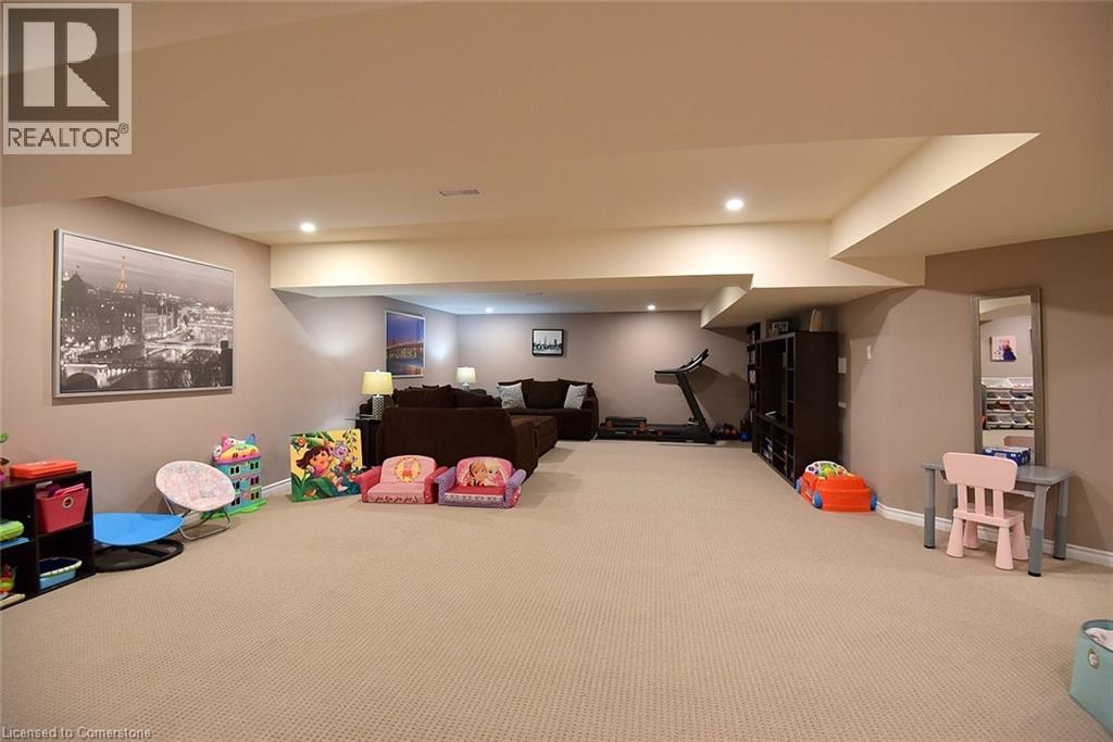 210 Claudette Gate, Hamilton, Ontario  L9B 2K1 - Photo 43 - 40761269