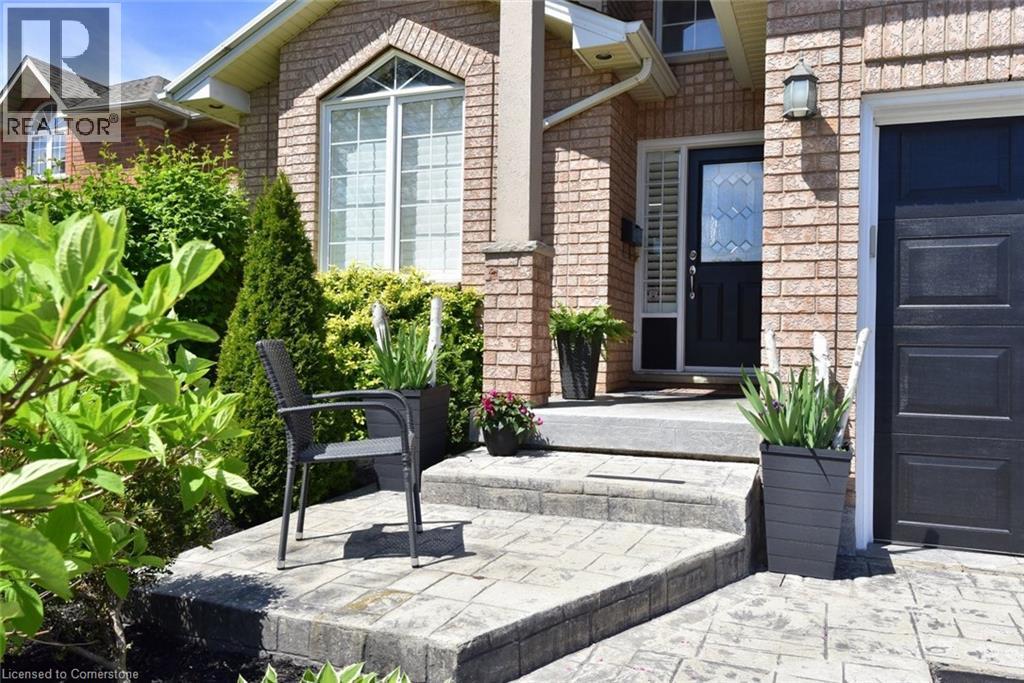 210 Claudette Gate, Hamilton, Ontario  L9B 2K1 - Photo 5 - 40761269