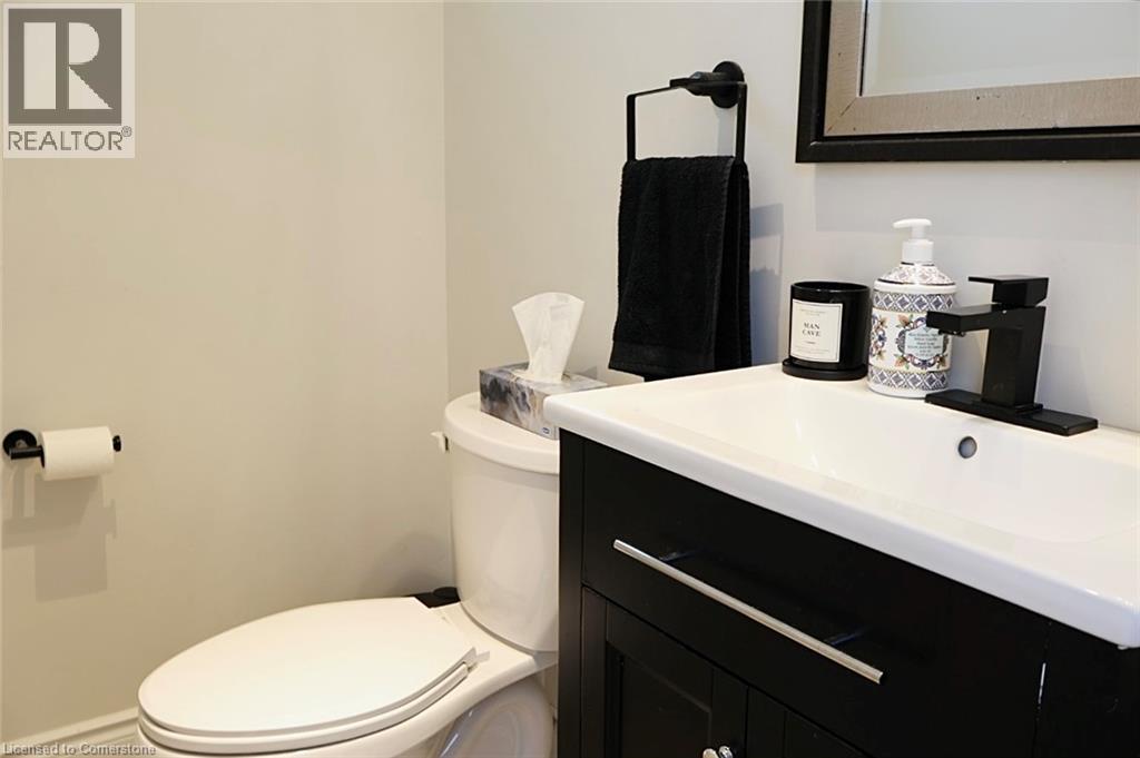 9 Duncairn Court, Hamilton, Ontario  L9C 6G2 - Photo 25 - 40761206