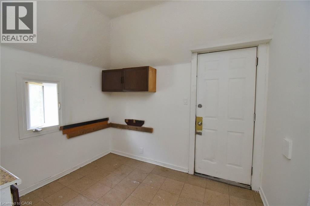 427 Cannon Street E, Hamilton, Ontario  L8L 2C7 - Photo 2 - 40761128