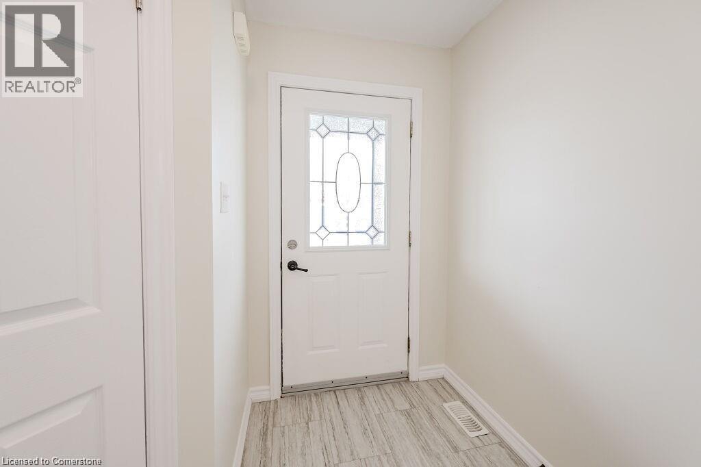 14 Verona Street, Kitchener, Ontario  N2R 1T4 - Photo 7 - 40760699