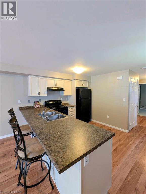 35 Mountford Drive Unit# 94, Guelph, Ontario  N1E 0G6 - Photo 5 - 40760457