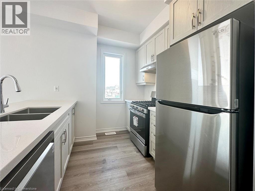 461 Blackburn Drive Unit# 111, Brantford, Ontario  N3T 0W9 - Photo 3 - 40760023