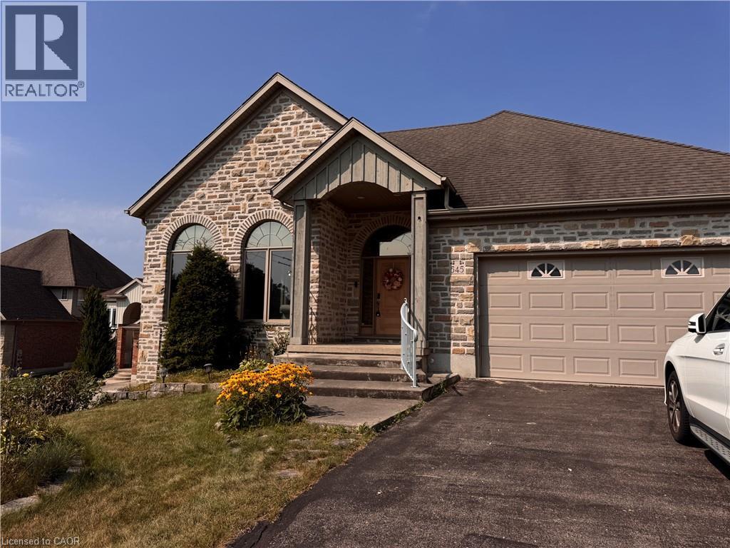 545 WOOLWICH Place, Waterloo, Ontario