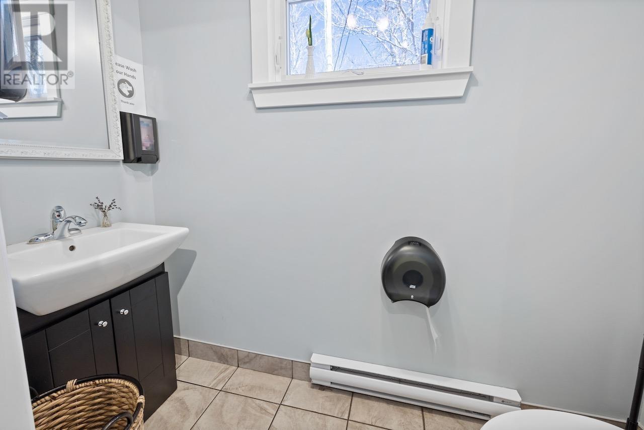 21 Breakwater Street, Souris, Prince Edward Island  C0A 2B0 - Photo 20 - 202521063