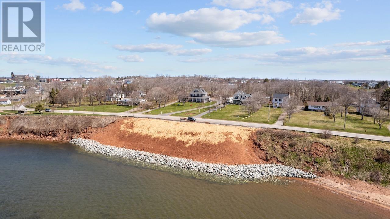 21 Breakwater Street, Souris, Prince Edward Island  C0A 2B0 - Photo 48 - 202521063