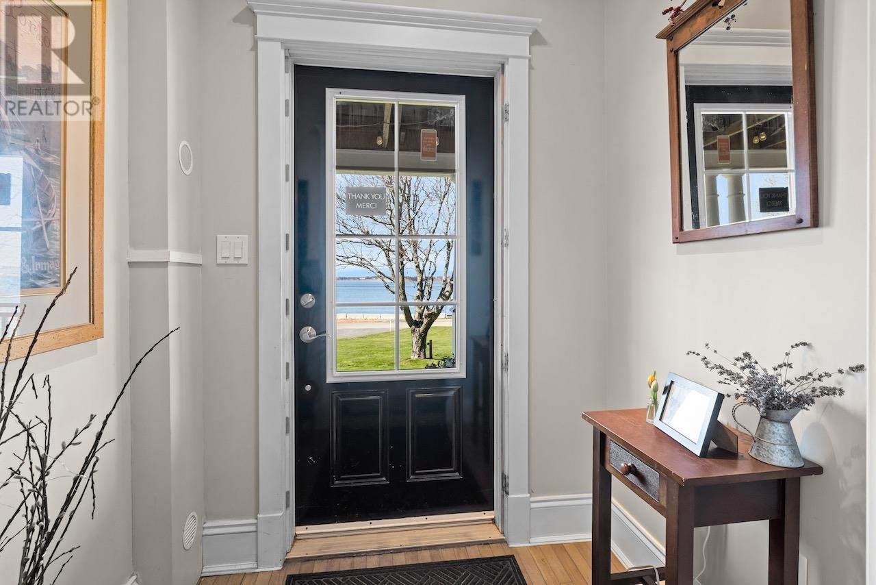 21 Breakwater Street, Souris, Prince Edward Island  C0A 2B0 - Photo 7 - 202521063