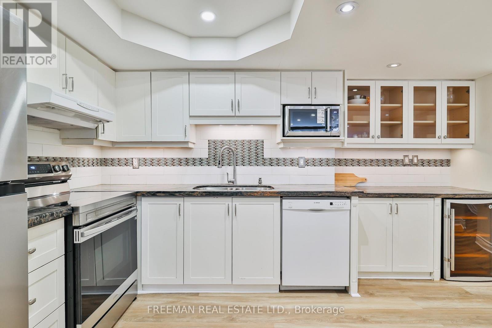 204 - 360 Bloor Street E, Toronto, Ontario  M4W 3M3 - Photo 7 - C12352933