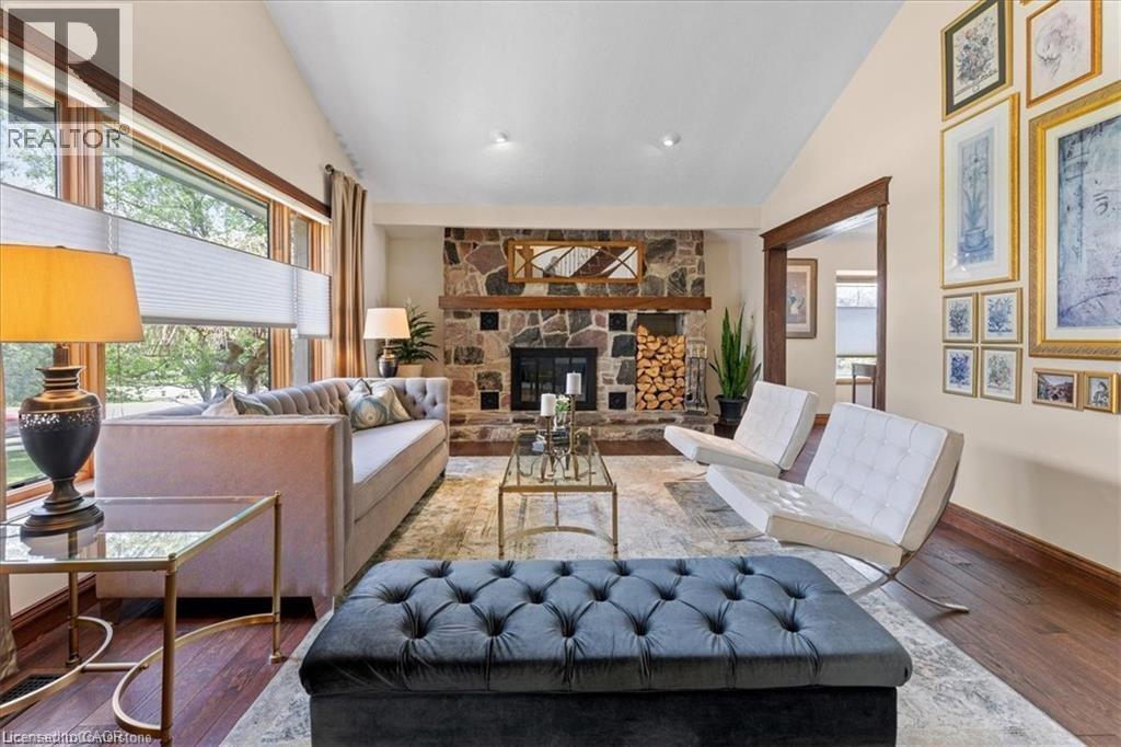 Property at 333 WOOLWICH Street image 3