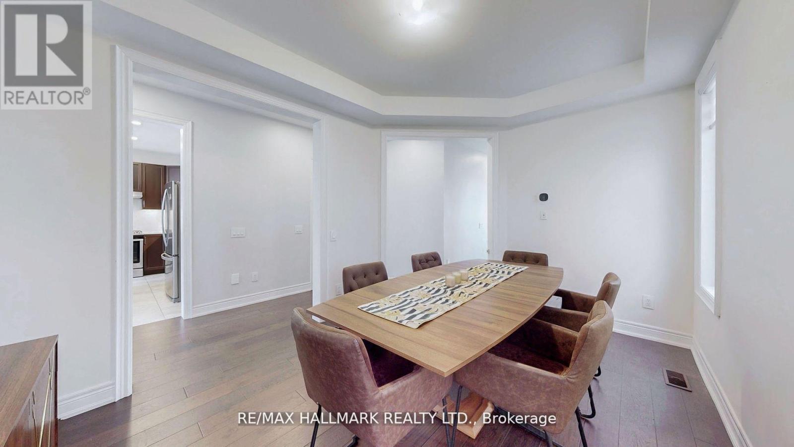164 Frederick Pearson Street, East Gwillimbury, Ontario  L9N 0Y9 - Photo 11 - N12352906