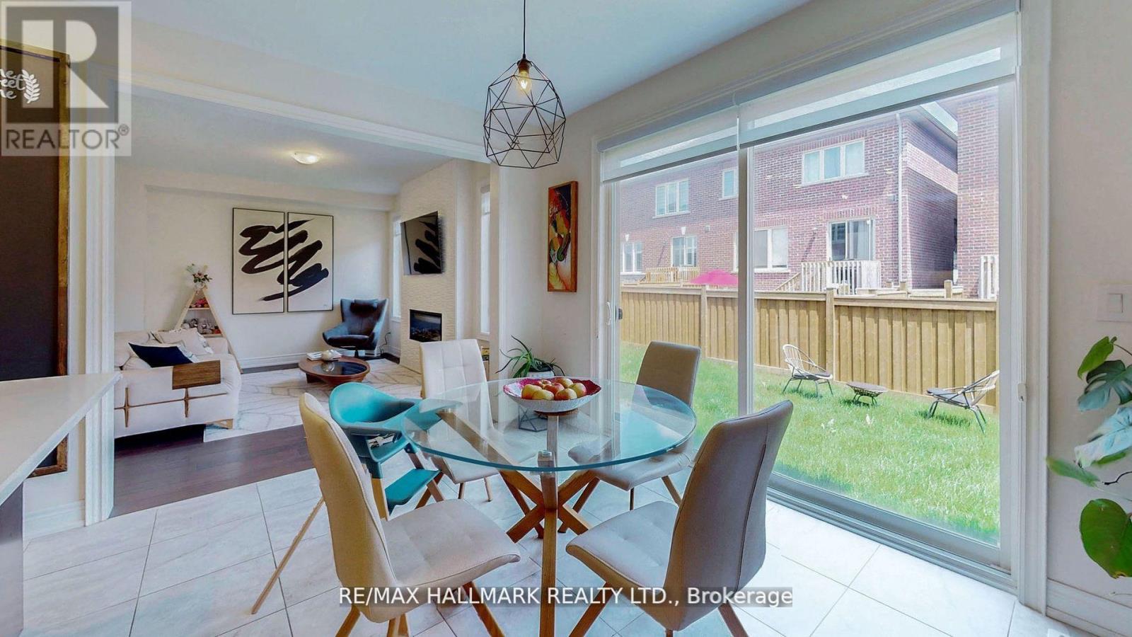 164 Frederick Pearson Street, East Gwillimbury, Ontario  L9N 0Y9 - Photo 16 - N12352906