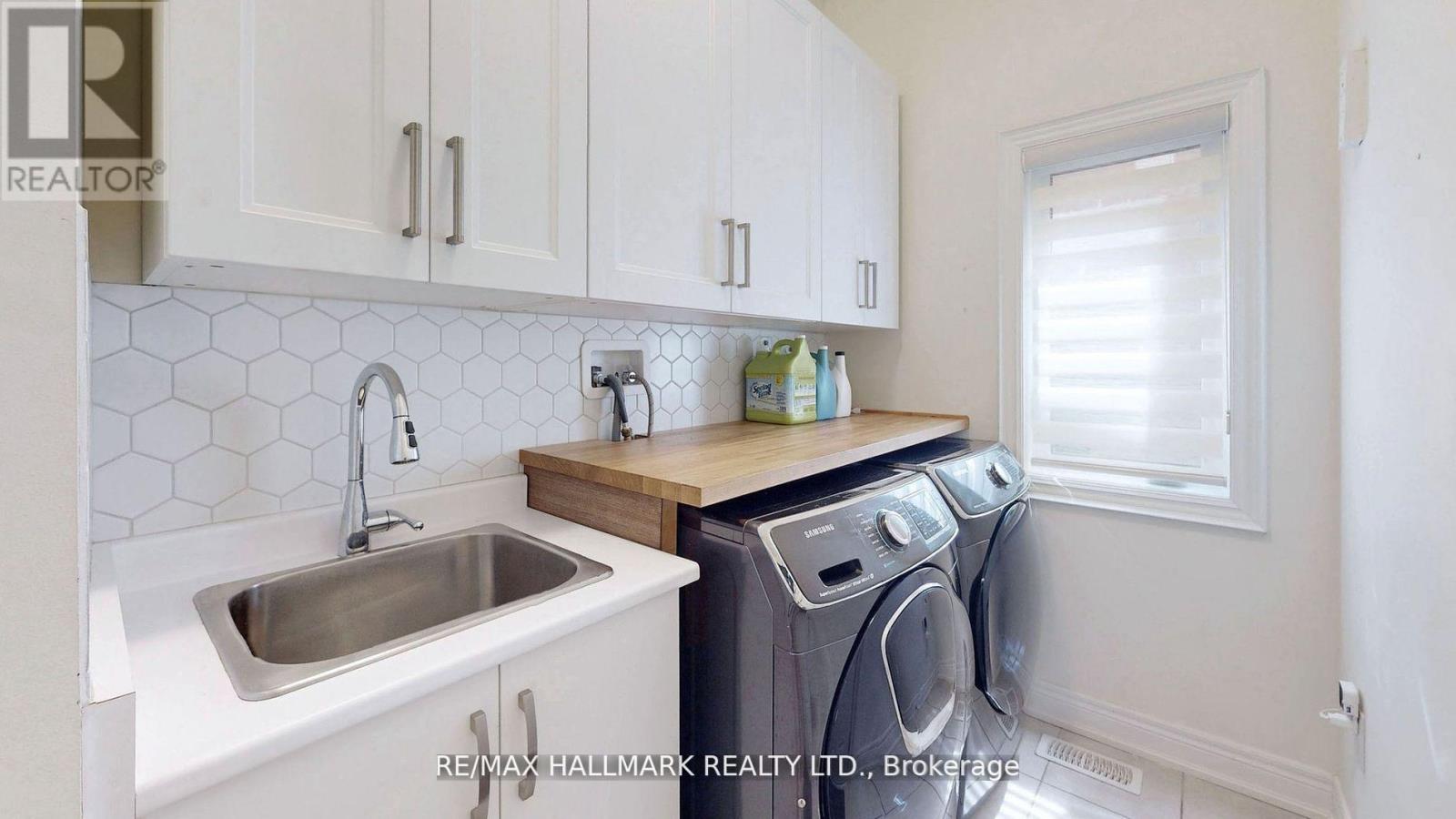 164 Frederick Pearson Street, East Gwillimbury, Ontario  L9N 0Y9 - Photo 20 - N12352906
