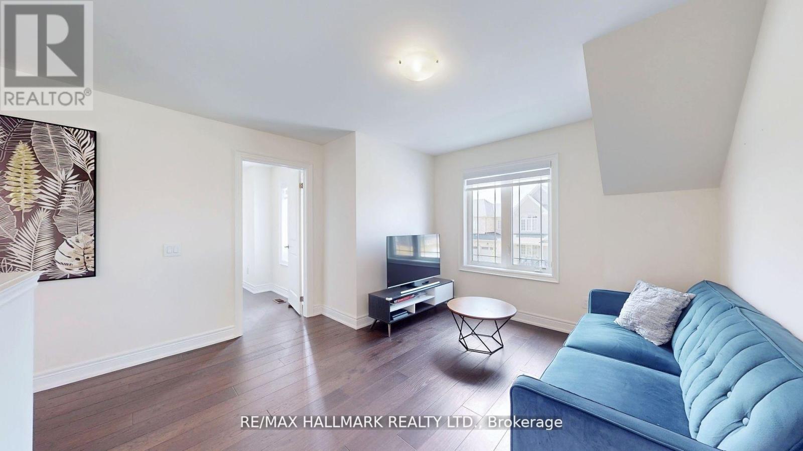 164 Frederick Pearson Street, East Gwillimbury, Ontario  L9N 0Y9 - Photo 21 - N12352906