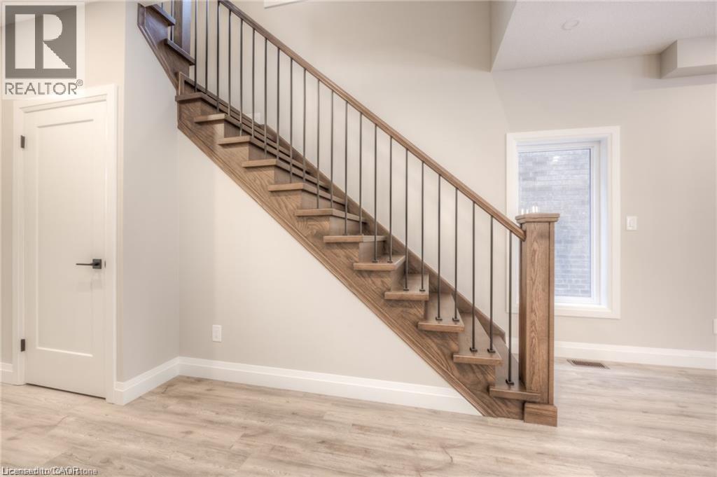 63 Weymouth Street, Elmira, Ontario  N3B 0E4 - Photo 3 - 40688457