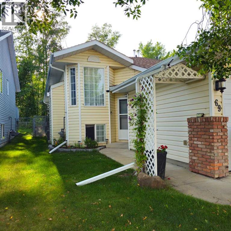 Property at 69 Willow Springs Crescent image 1