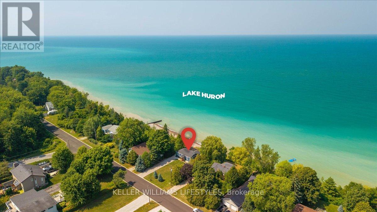 4148 Bluepoint Drive, Plympton-Wyoming (Plympton Wyoming), Ontario  N0N 1J6 - Photo 37 - X12353051