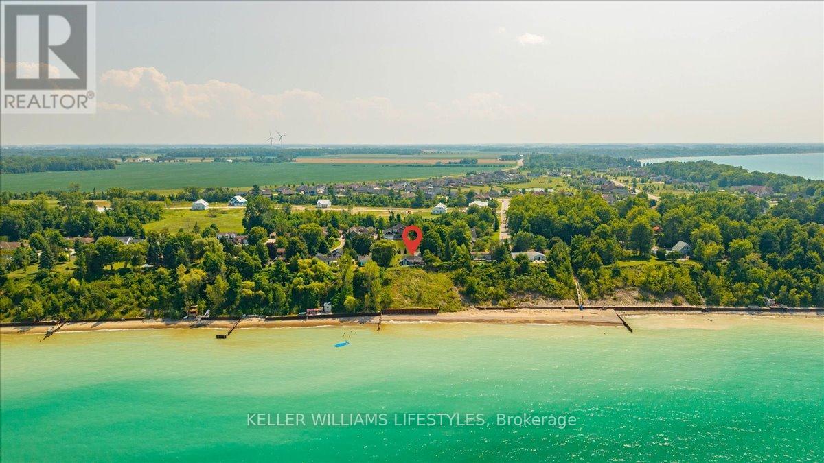 4148 Bluepoint Drive, Plympton-Wyoming (Plympton Wyoming), Ontario  N0N 1J6 - Photo 40 - X12353051