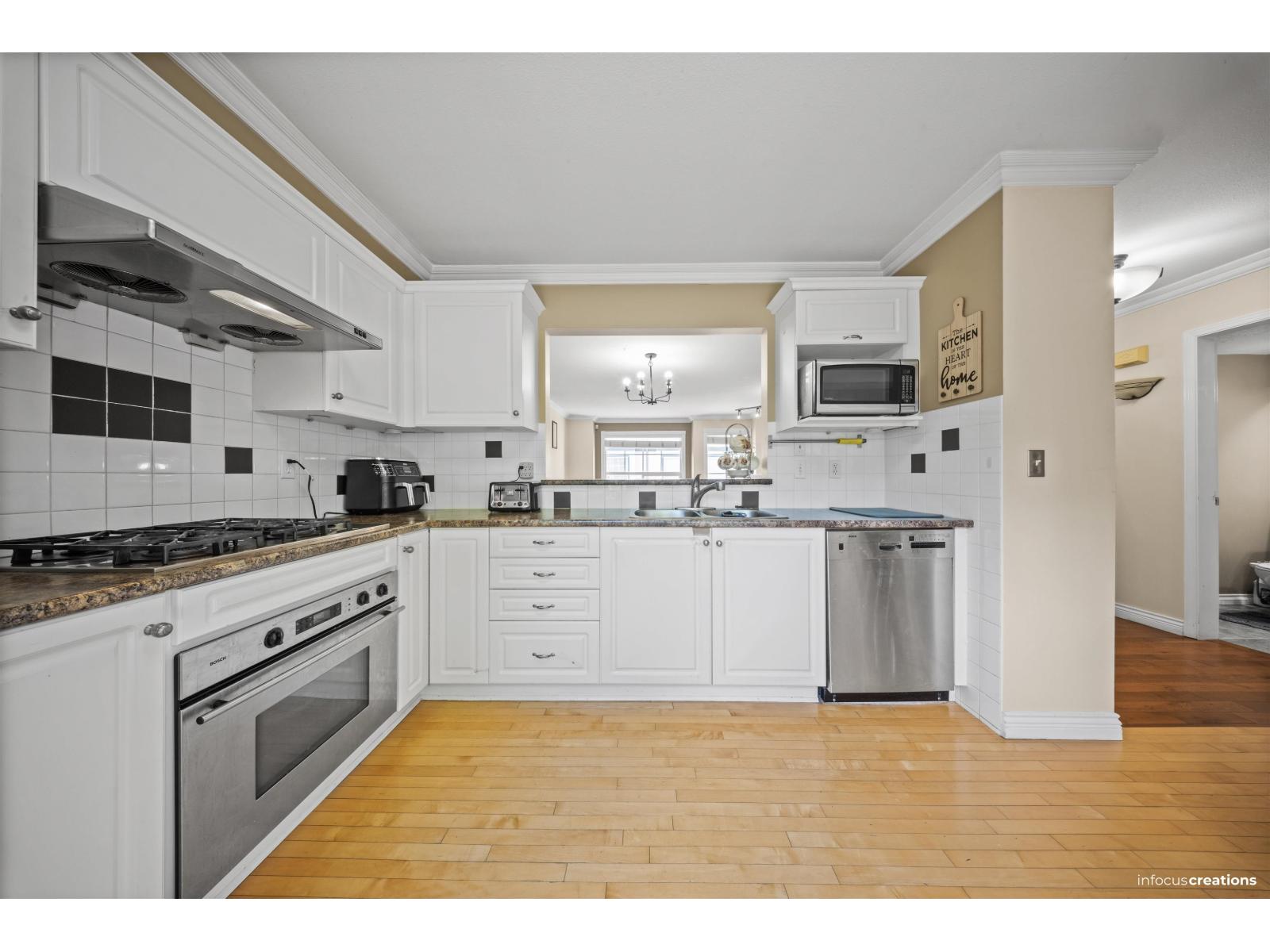 703 9118 149 Street, Surrey, British Columbia  V3R 3Z6 - Photo 12 - R3033604