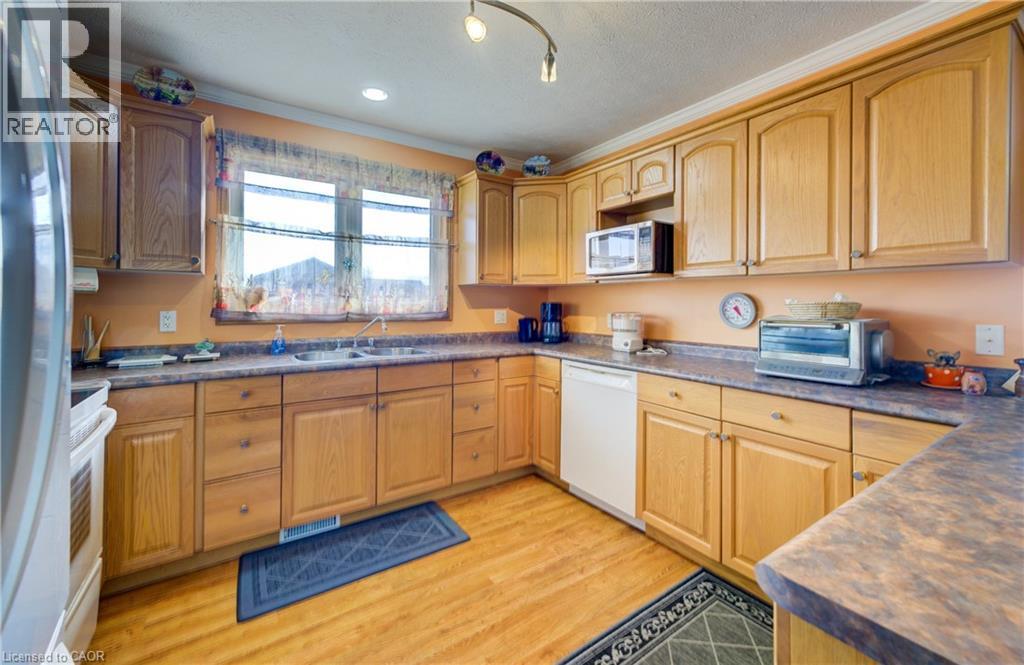 397 Church Street N, Mount Forest, Ontario  N0G 2L2 - Photo 9 - 40716424