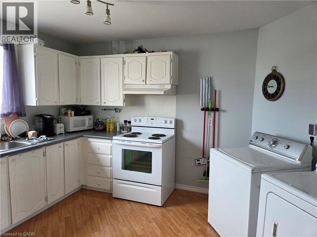 60 Elmsdale Drive Unit# 9, Kitchener, Ontario  N2E 2G4 - Photo 10 - 40717279