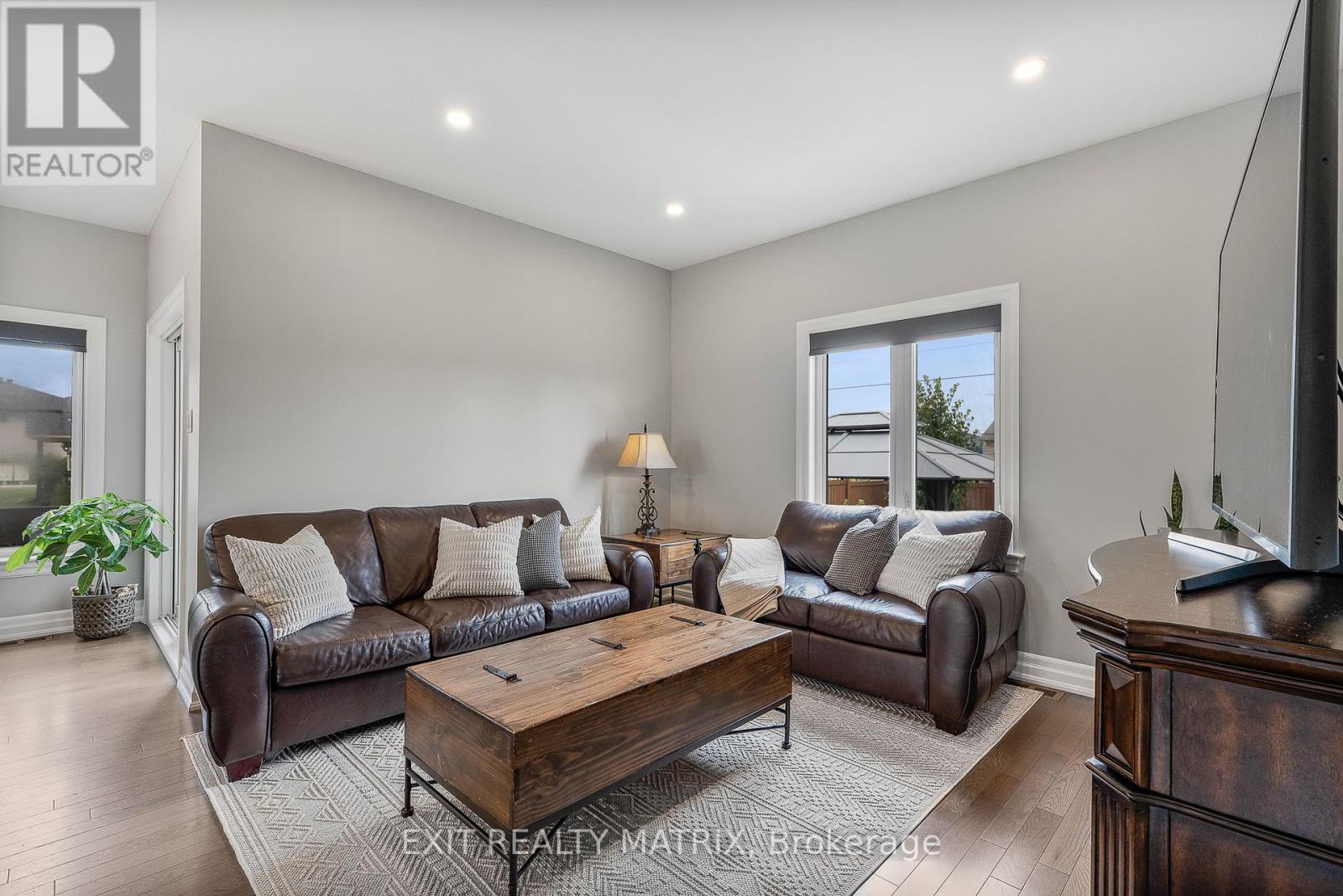 56 Nancy Street, Russell, Ontario  K0A 1W0 - Photo 13 - X12353062