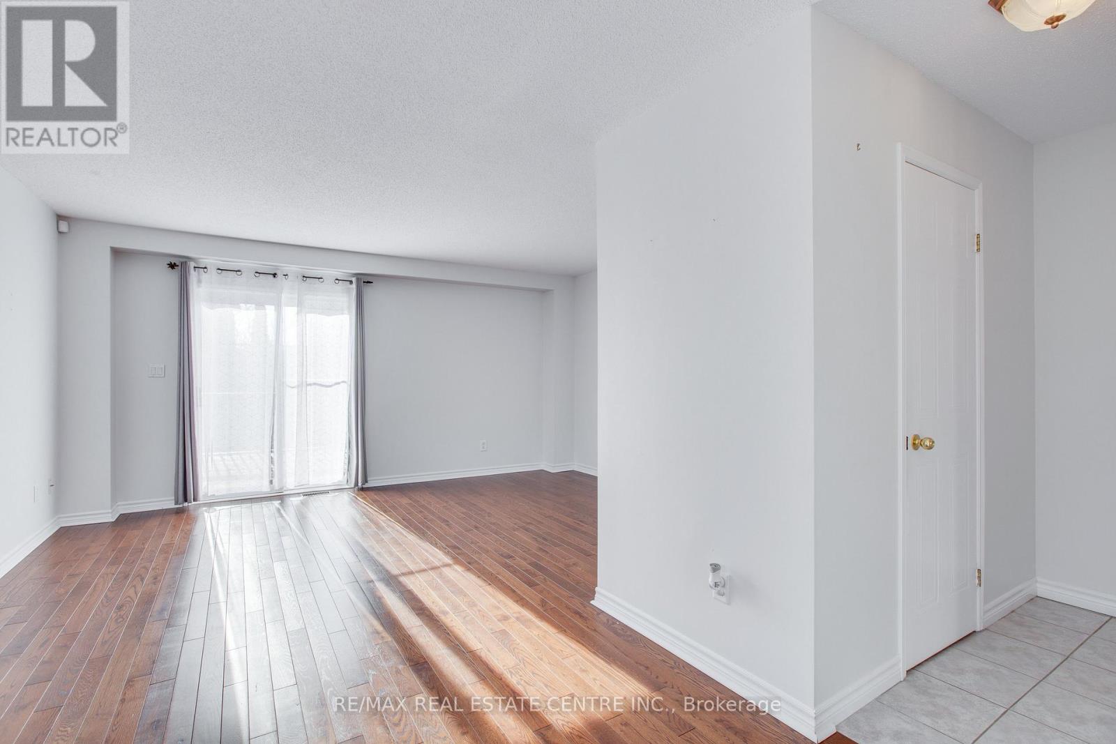 874 Shelborne Street, London South, Ontario  N5Z 5A8 - Photo 12 - X12352898