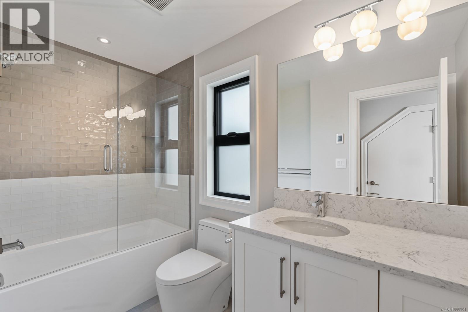 1918 Shotbolt Rd, Victoria, British Columbia  V8S 1H2 - Photo 15 - 1009301