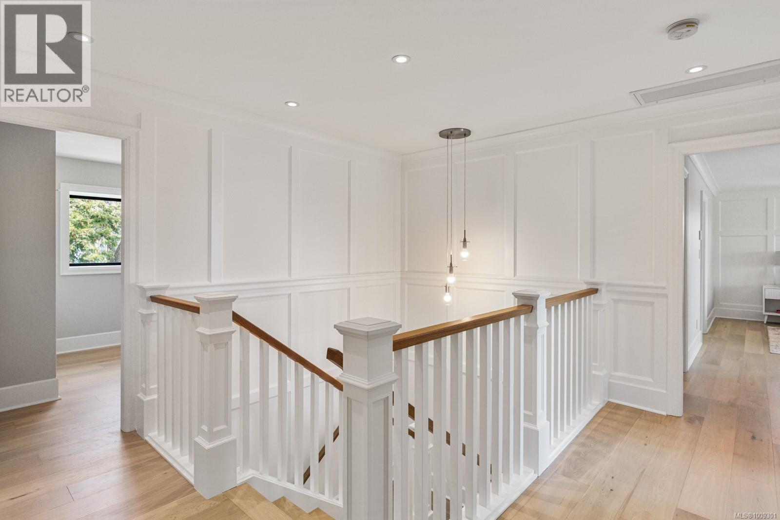 1918 Shotbolt Rd, Victoria, British Columbia  V8S 1H2 - Photo 21 - 1009301