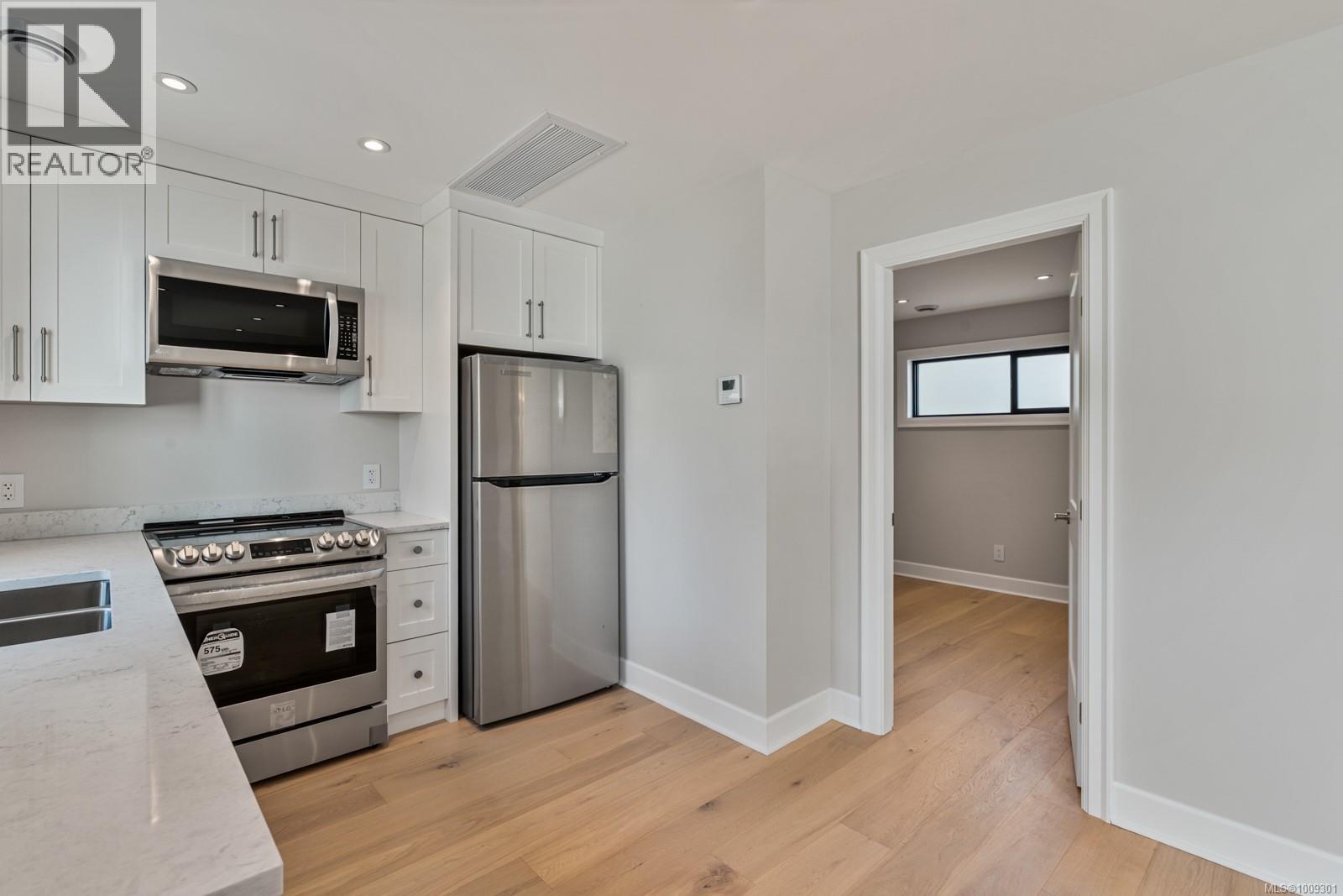 1918 Shotbolt Rd, Victoria, British Columbia  V8S 1H2 - Photo 52 - 1009301