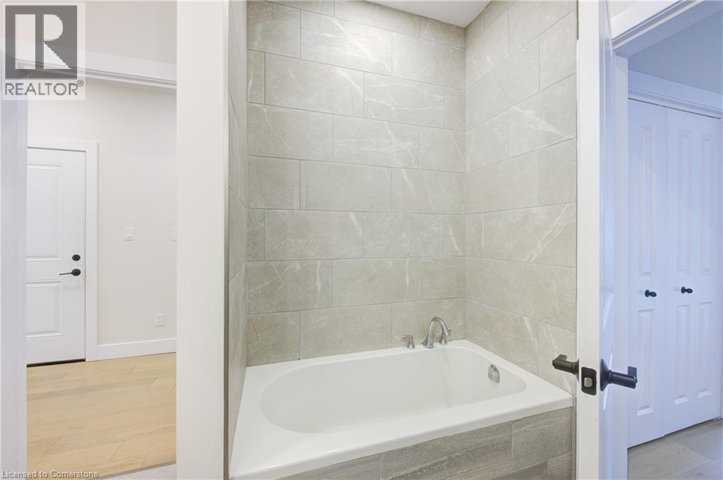 5.5 South Court Street W, Norwich, Ontario  N0J 1P0 - Photo 25 - 40725188