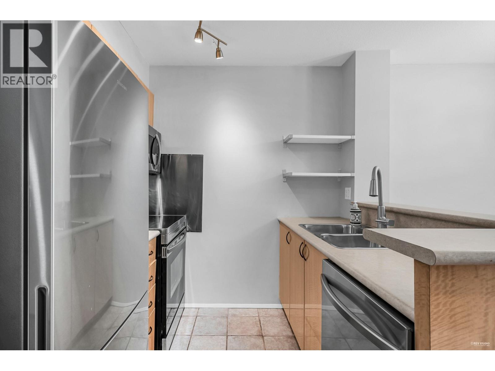 602 2733 Chandlery Place, Vancouver, British Columbia V5S 4V3 - Photo 10 - R3038541