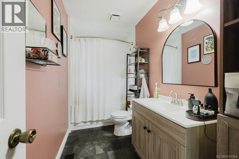 1616 Agnew Ave, Saanich, British Columbia  V8N 5M6 - Photo 13 - 1011504