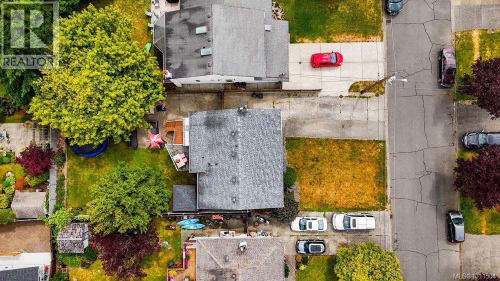 1616 Agnew Ave, Saanich, British Columbia  V8N 5M6 - Photo 28 - 1011504