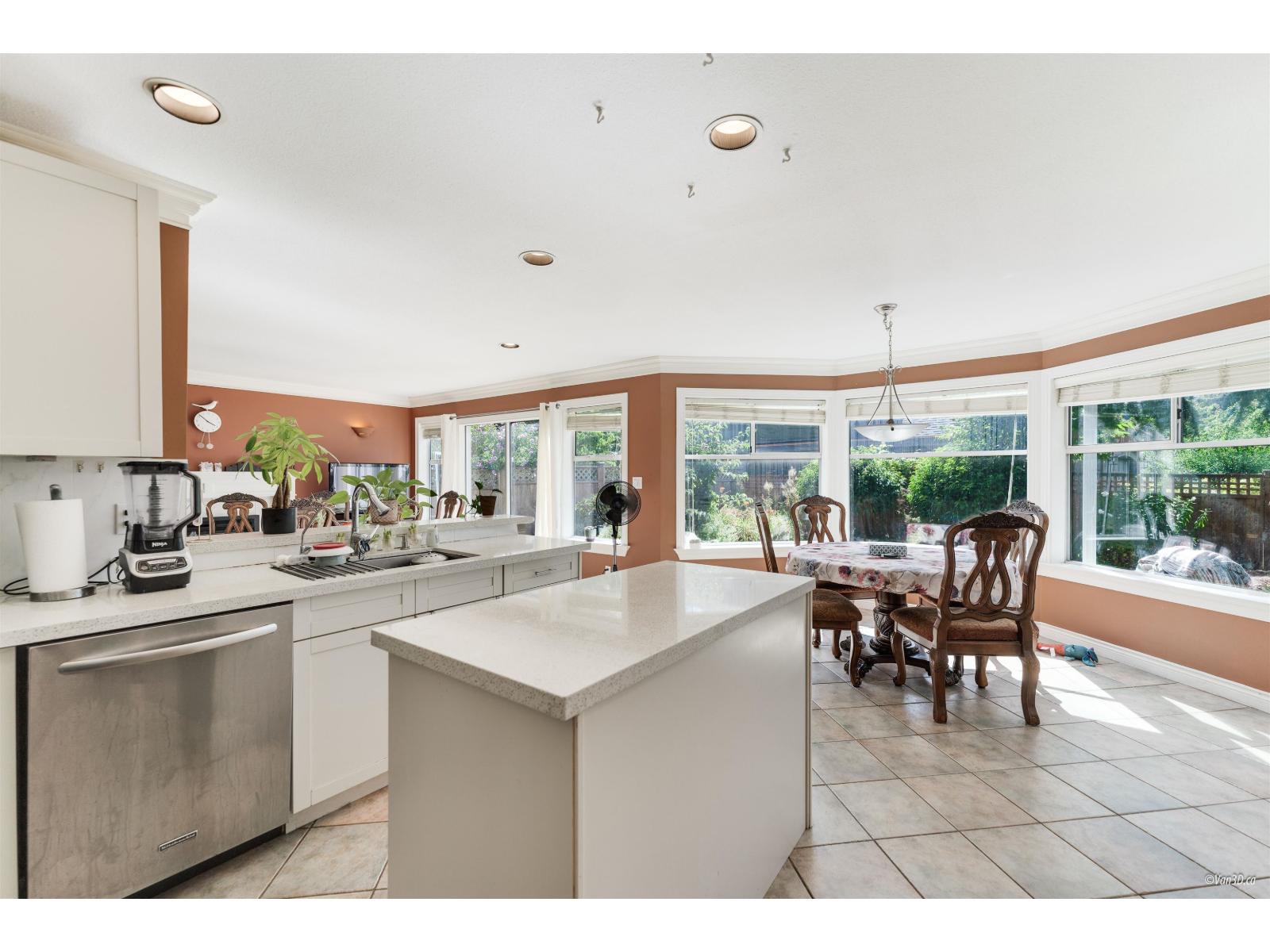 2443 150 Street, Surrey, British Columbia  V4P 1N9 - Photo 12 - R3033778