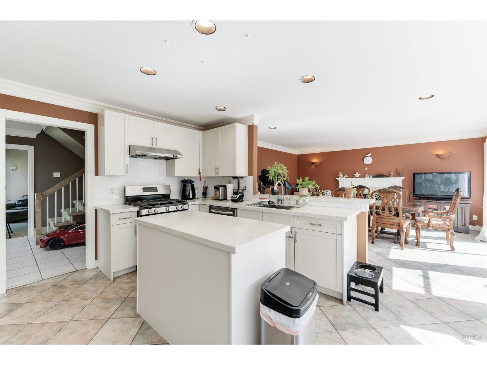 2443 150 Street, Surrey, British Columbia  V4P 1N9 - Photo 11 - R3033778