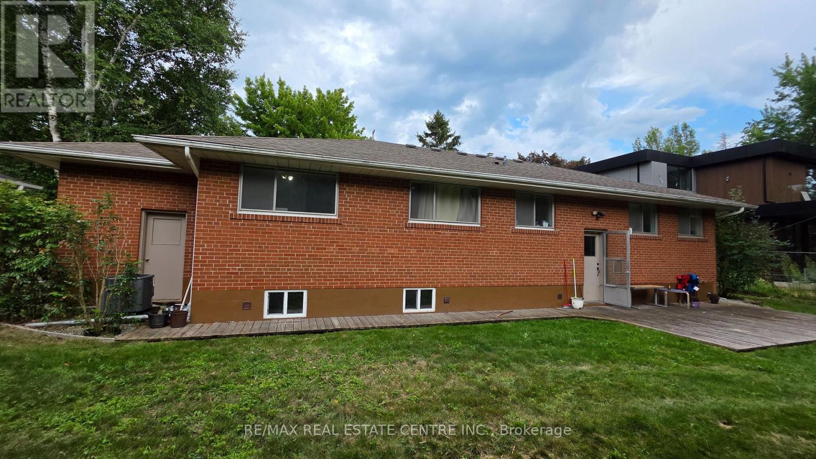 593 Indian Road, Mississauga, Ontario  L5H 1R1 - Photo 19 - W12352708