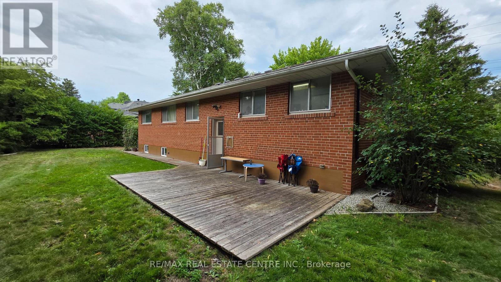 593 Indian Road, Mississauga, Ontario  L5H 1R1 - Photo 20 - W12352708