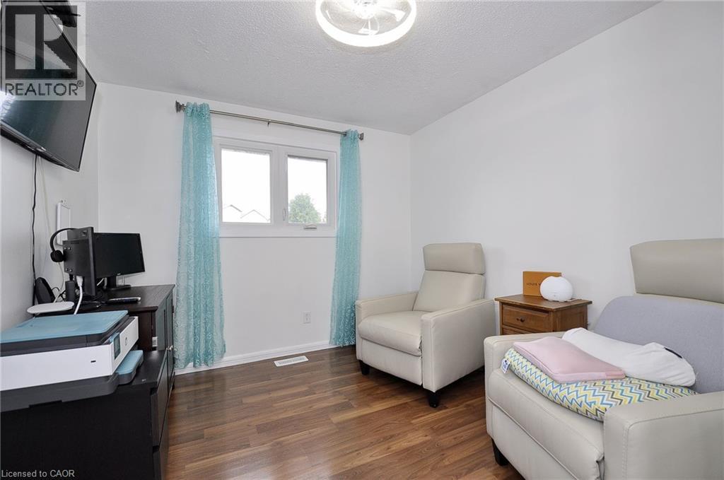 30 The Country Way, Kitchener, Ontario  N2E 2K8 - Photo 22 - 40737947