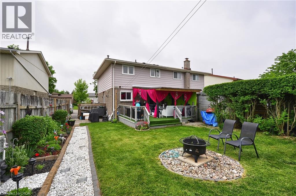 30 The Country Way, Kitchener, Ontario  N2E 2K8 - Photo 33 - 40737947