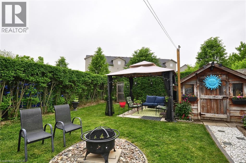 30 The Country Way, Kitchener, Ontario  N2E 2K8 - Photo 32 - 40737947