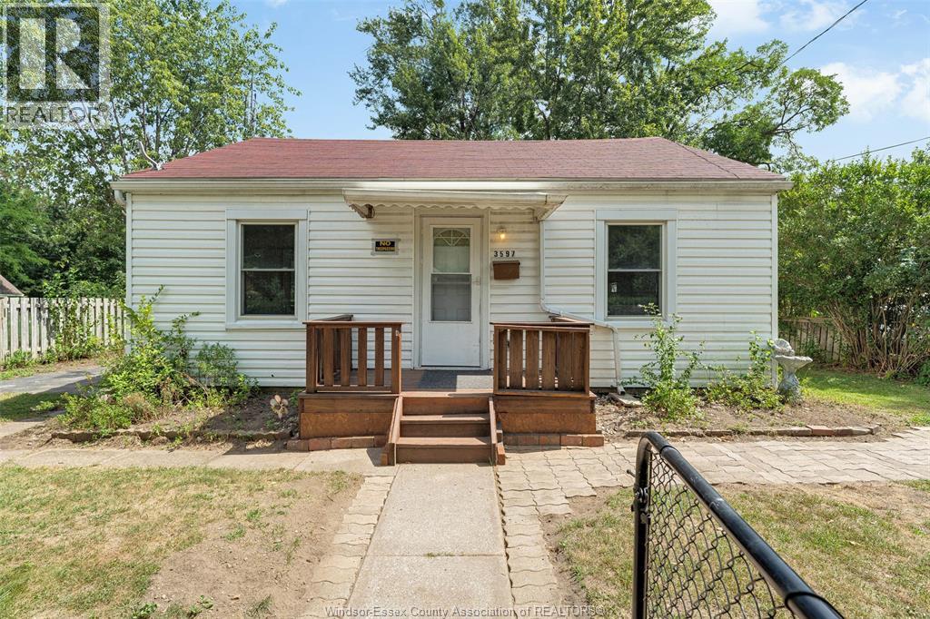 Property at 3597 BLOOMFIELD image 2