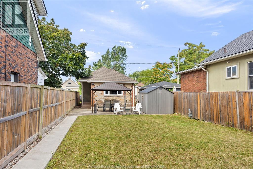 Property at 1555 Gladstone image 2