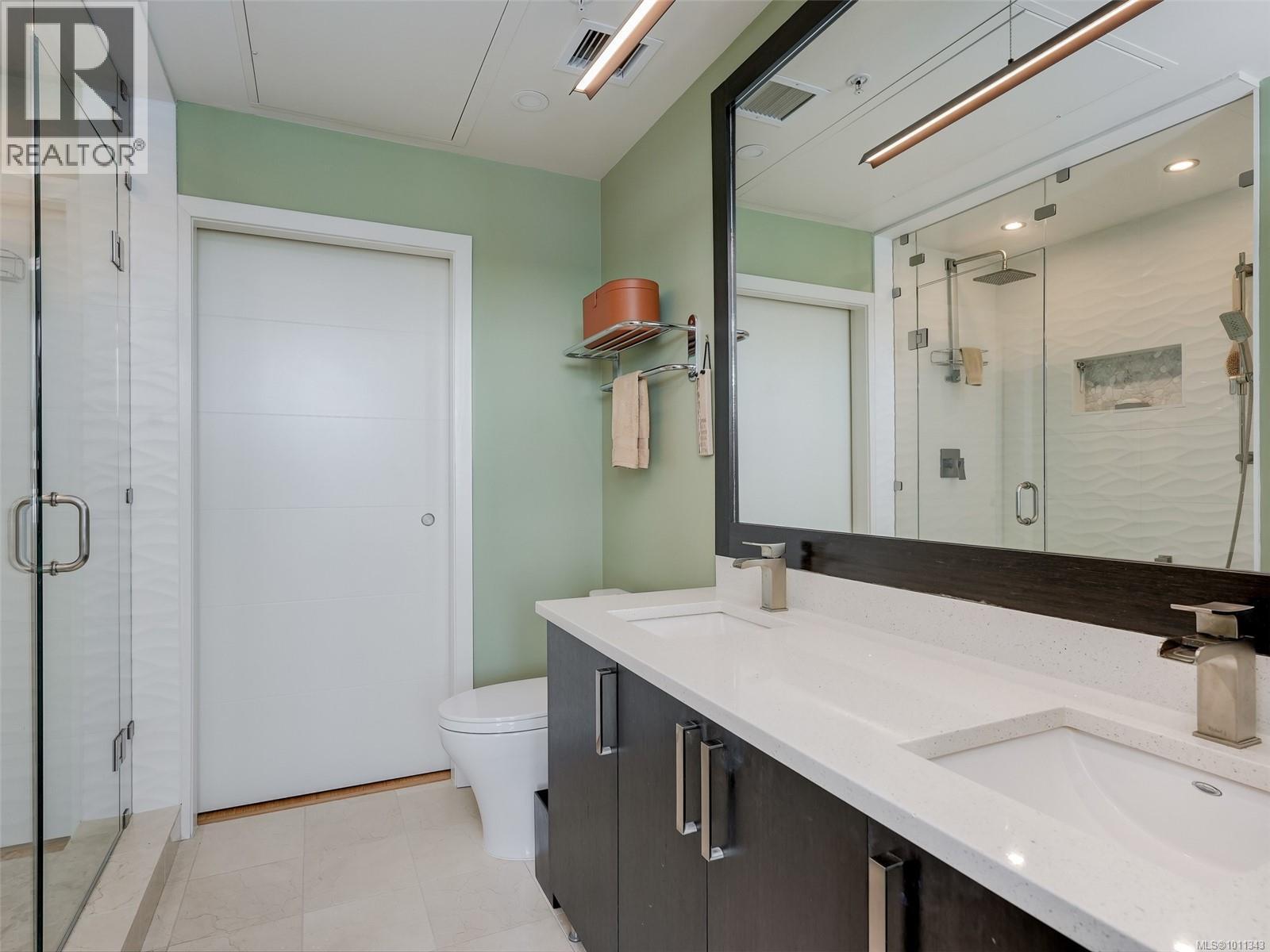 704 399 Tyee Rd, Victoria, British Columbia  V9A 0A8 - Photo 19 - 1011343