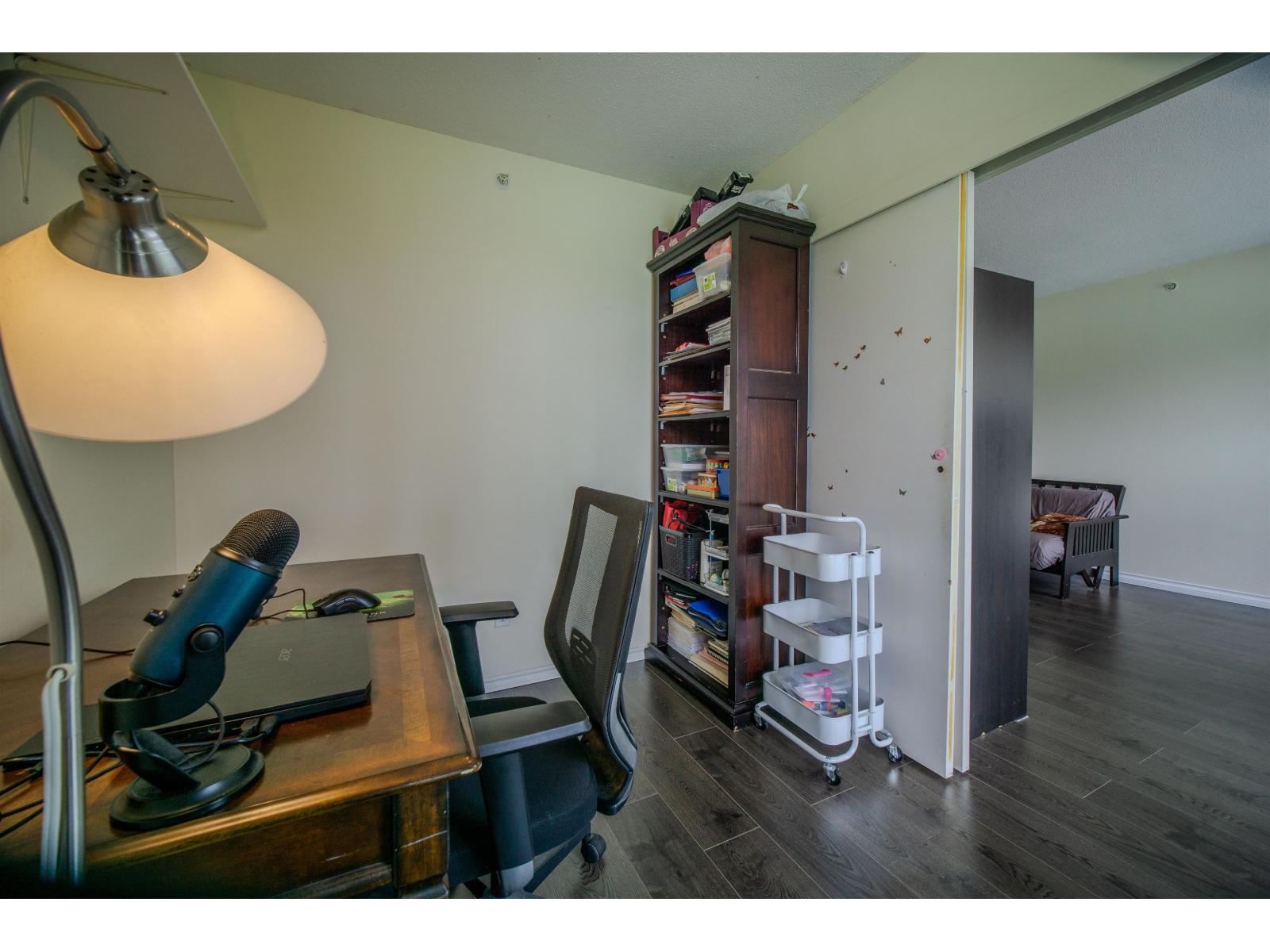 701 9830 Whalley Boulevard, Surrey, British Columbia  V3T 5S7 - Photo 8 - R3030191