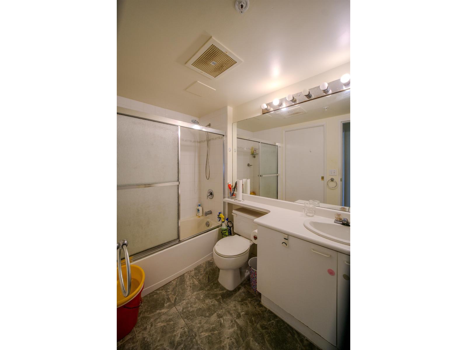 701 9830 Whalley Boulevard, Surrey, British Columbia  V3T 5S7 - Photo 11 - R3030191