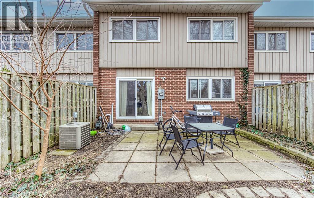 121 University Avenue E Unit# 9, Waterloo, Ontario  N2J 4J1 - Photo 24 - 40738964