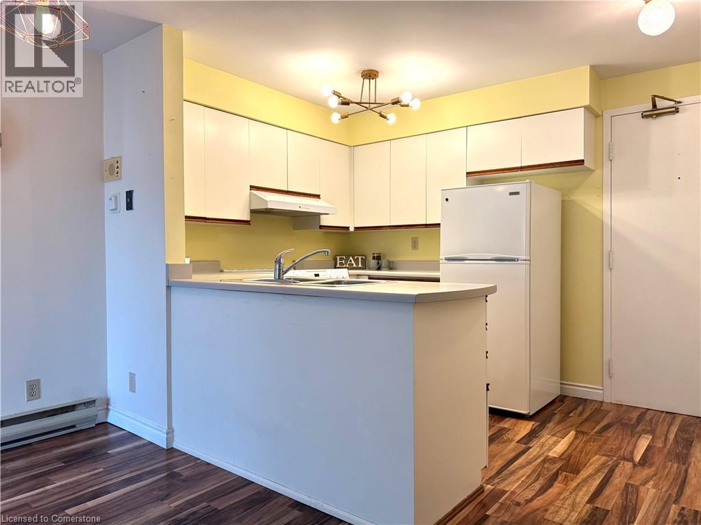 41 Valleyview Road Unit# 49, Kitchener, Ontario  N2E 3H9 - Photo 2 - 40739179