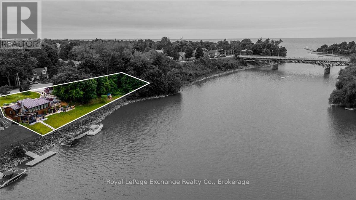 268 Saugeen Street, Saugeen Shores, Ontario N0H 2L0 - Photo 3 - X12267462