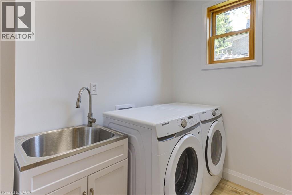 266 Bridge Street, Fergus, Ontario  N1M 1T7 - Photo 15 - 40703034